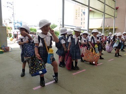 衣替え | 東大阪大学附属幼稚園ブログ